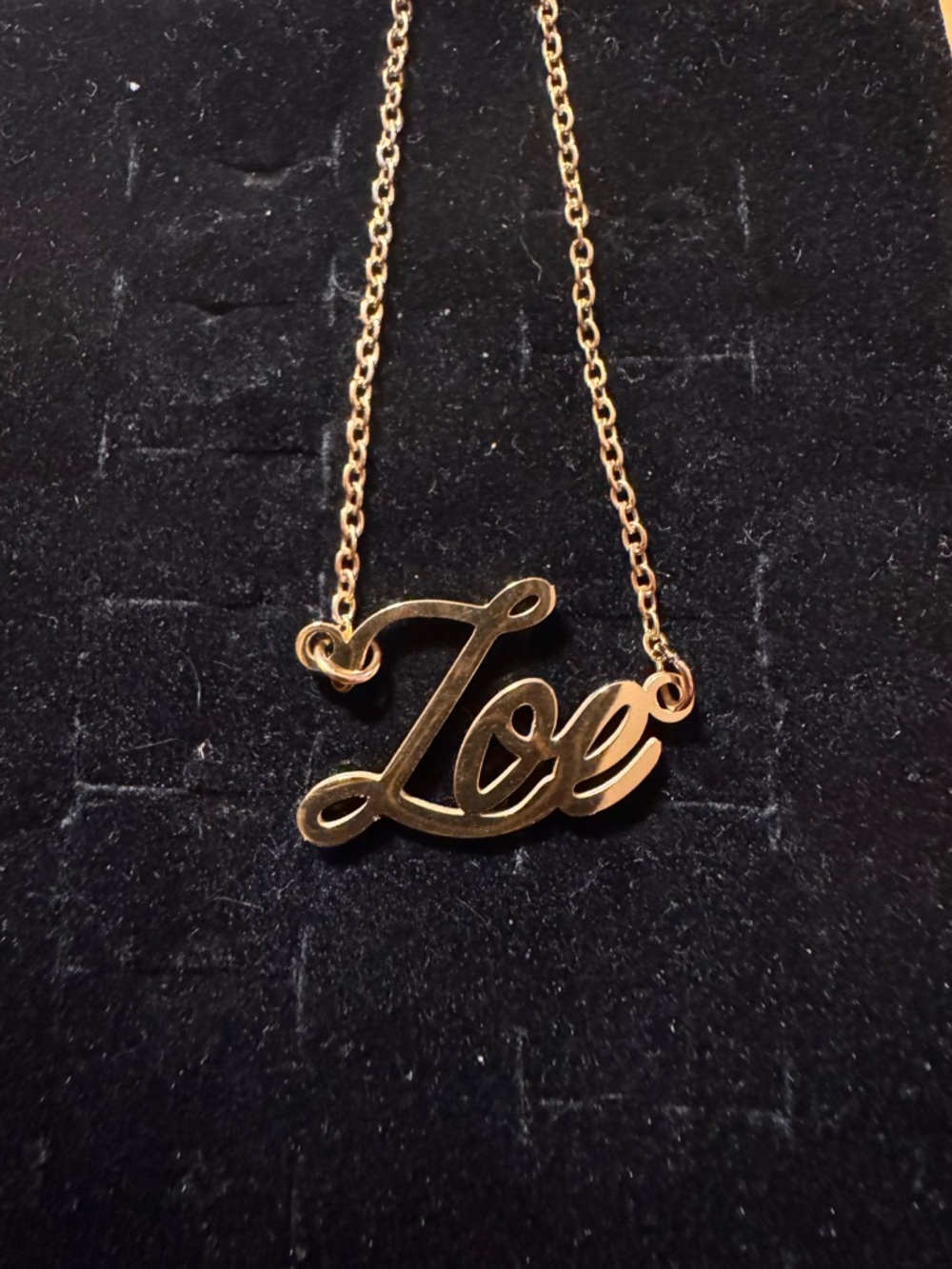 Gold Tone Name Zoe Necklace